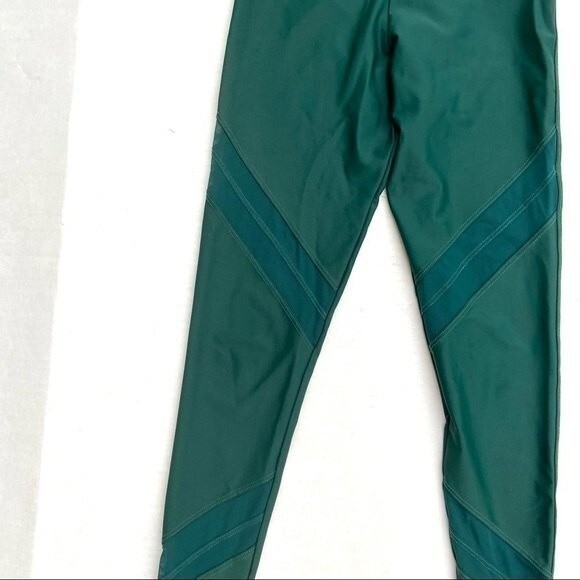 Onzie Mesh Insert High Rise Leggings Green NWOT XS - Picture 3 of 9